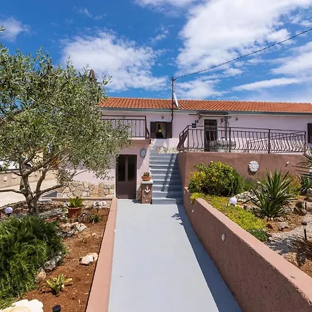 Villa Meri *